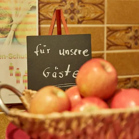 Pensionat Zum Dicken Baum Mayen